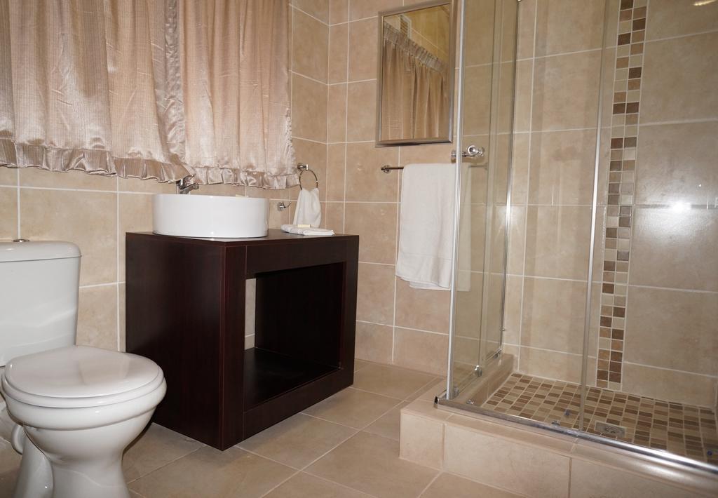 Mckala Guesthouse Kimberley Kültér fotó