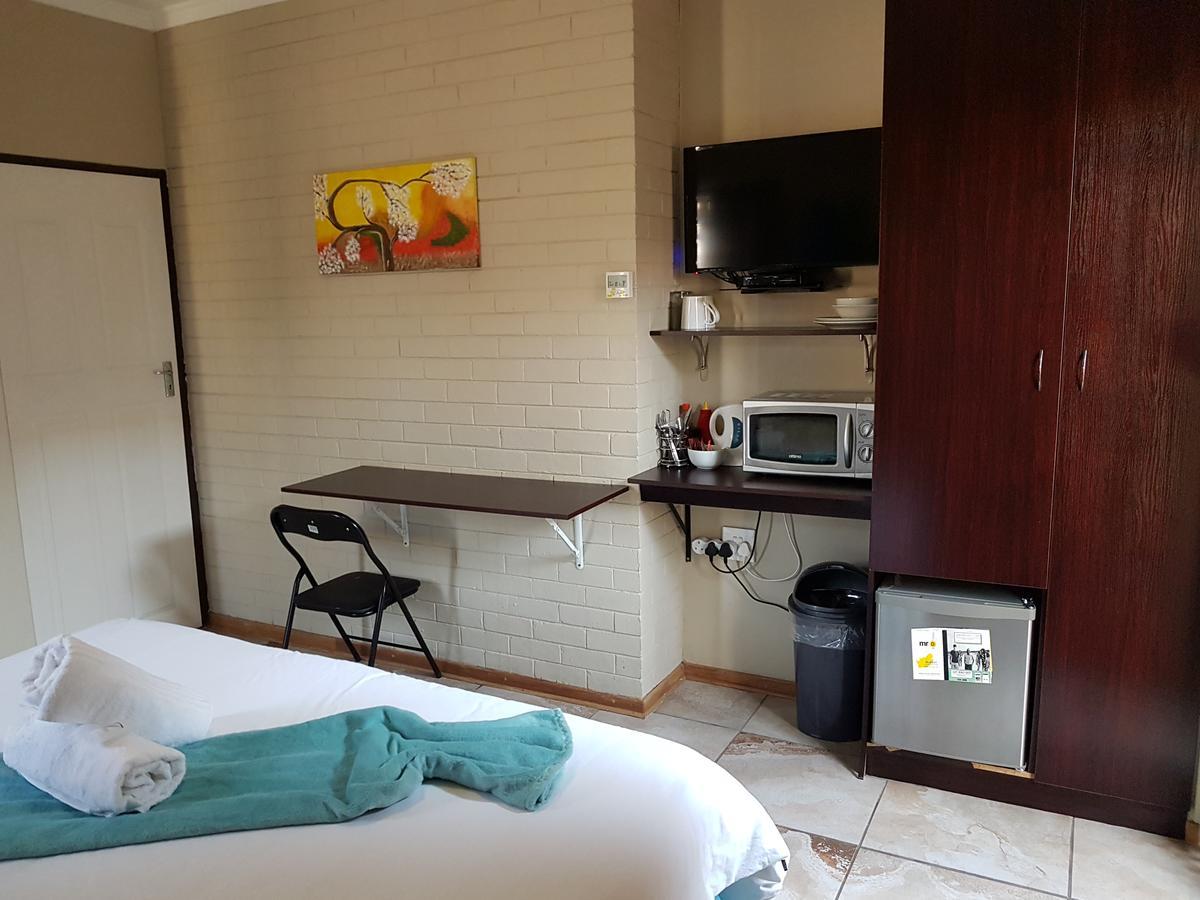 Mckala Guesthouse Kimberley Kültér fotó